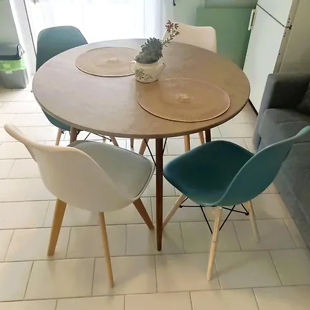Apartament Geoponika 1-2 *