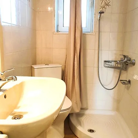 Geoponika 1-2 Apartament *