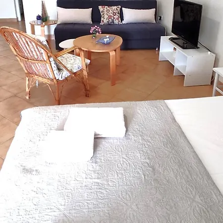 Geoponika 1-2 Apartament Nea Kallikrateia